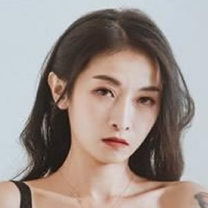张雅婷
